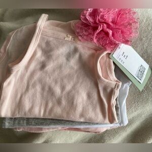 EUC H&M 5PK Pack Baby Girl Sleeveless Bodysuits (Pink, Grey, White) - 4-6M NWT